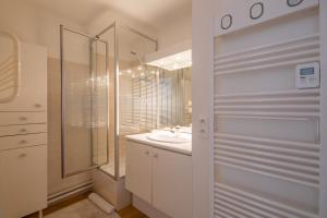 Appartements Appartement Rayol-Evasion vue mer - Welkeys : photos des chambres