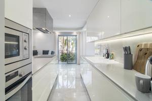 TERR69- Bright city gem in charming Old Town