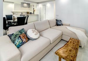 TERR69- Bright city gem in charming Old Town