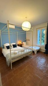 Maisons de vacances Wine Estate With Pool Near Lamalou : photos des chambres