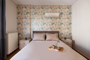 Elegant 3BD Seaside Villa With Sea View In Vari