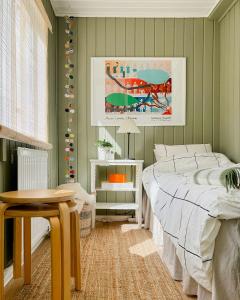 Adventure Explore Island Life In Idyllic Cottage