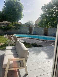 Villas Superbe Villa climatisee avec piscine : Villa