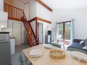 Holiday Home Les Charmilles-6 by Interhome