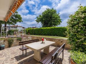 Apartment Nika-1 by Interhome