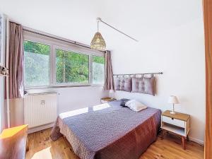 Apartment Les Lauzes D12 by Interhome