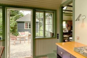 Peaceful Forest Home At Ordrup Beach In Fårevejle