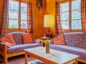 Chalet Coquelicot by Interhome