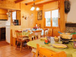 Chalet Coquelicot by Interhome