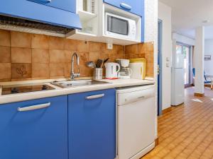 Studio pour 4 avec Wi-Fi illimité, vue mer depuis la terrasse - FR-1-827-40