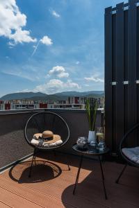 Skylark - Sydney Penthouse with Jacuzzi and Mountain View