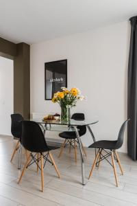 Skylark - Sydney Penthouse with Jacuzzi and Mountain View