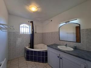 Maisons de vacances Maison Harmonia! Private Pool, BBQ, AC and Playground : photos des chambres