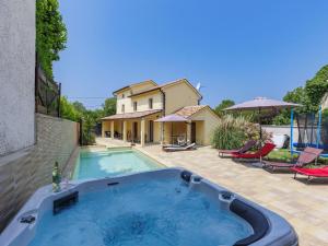 Holiday Home Casa Bella by Interhome