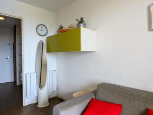 Apartment Les Hauts dAzur by Interhome