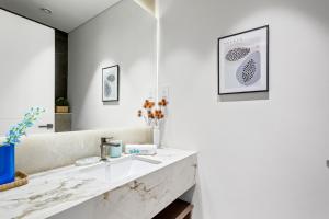 Chic Retreat 1Bedroom with Pool view