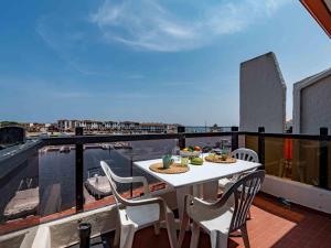 Appartements Apartment Palmyra-5 by Interhome : photos des chambres
