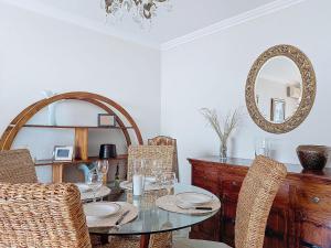 Apartment LOrée de la Lanterne by Interhome
