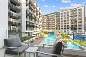 Chic Retreat 1Bedroom with Pool view