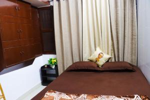 Bollywood House 100 inch Cinema Jacuzzi Party Couples