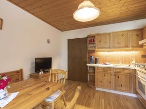 Apartment Appartement 1 by Interhome