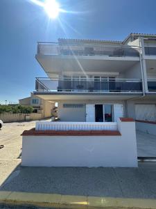 Appartements Spacious air-conditioned duplex with 270 degree sea views : photos des chambres