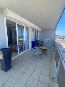 Appartements Spacious air-conditioned duplex with 270 degree sea views : photos des chambres