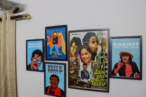 Bollywood House 100 inch Cinema Jacuzzi Party Couples