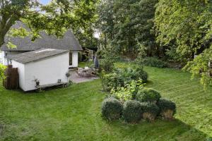 All-Year Oasis With Sea Field And Nature Views