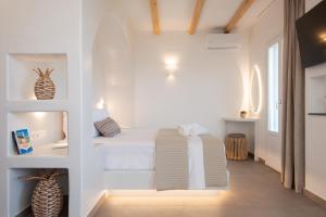 Deluxe King Suite room in Hotel Efrosini