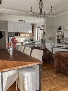 Green Point - Beautiful Two Bedroom Apartment