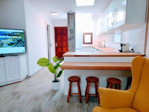 VV Duplex Isla Bonita "by henrypole home"