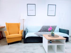 VV Duplex Isla Bonita "by henrypole home"