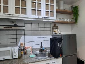 Stylish Condo at Mezza 1 with fast WIFI Netflix