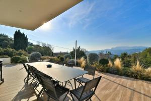 Modern Villa In Cassis With Beautiful View