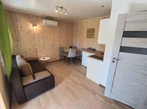 Apartamenty, Domki, Pokoje Ewelka