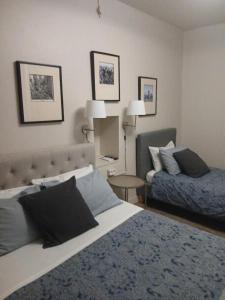 Hotels Hotel Saint Florent : photos des chambres