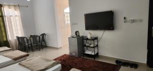 Muscat Airport GuesthousePrivate Ensuite Rooms