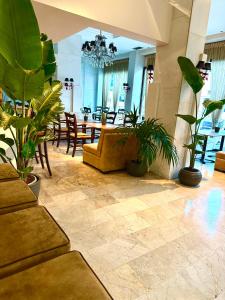 ESPERIA Drama HOTEL