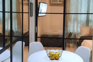 Staycation in style with fast Wifi Netflix