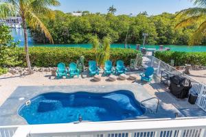 Reel Knotty - Waterfront Pool Home, 35 Dock, Tiki Huts