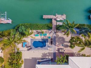 Reel Knotty - Waterfront Pool Home, 35 Dock, Tiki Huts