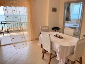 Solei Apartment Sea View Golem
