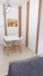 Modern 2bd appartment near mall- Internet 1Gbps