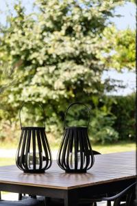 Find Peace In Cosiest Setting With Sea Glimpse