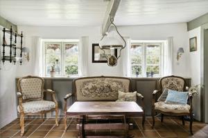 Unique Summer House With Seaweed Roof On Læsø