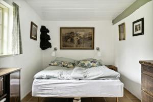 Unique Summer House With Seaweed Roof On Læsø