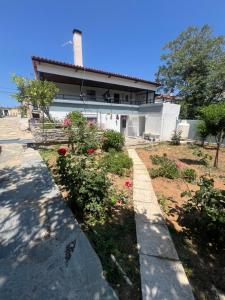 Tradinional Greek villa, Zarakes village
