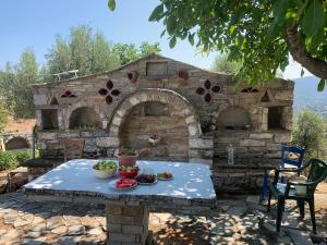 Tradinional Greek villa, Zarakes village