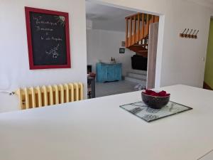 Maisons de vacances Grande maison spacieuse pour 9 personnes : photos des chambres